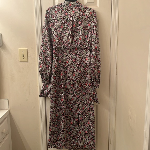 5 'a 7 cinq a sept Dress - Picture 2 of 4